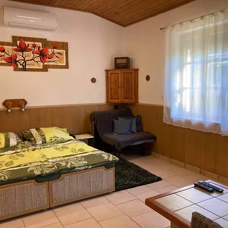 Horvath Apartmanhaz *